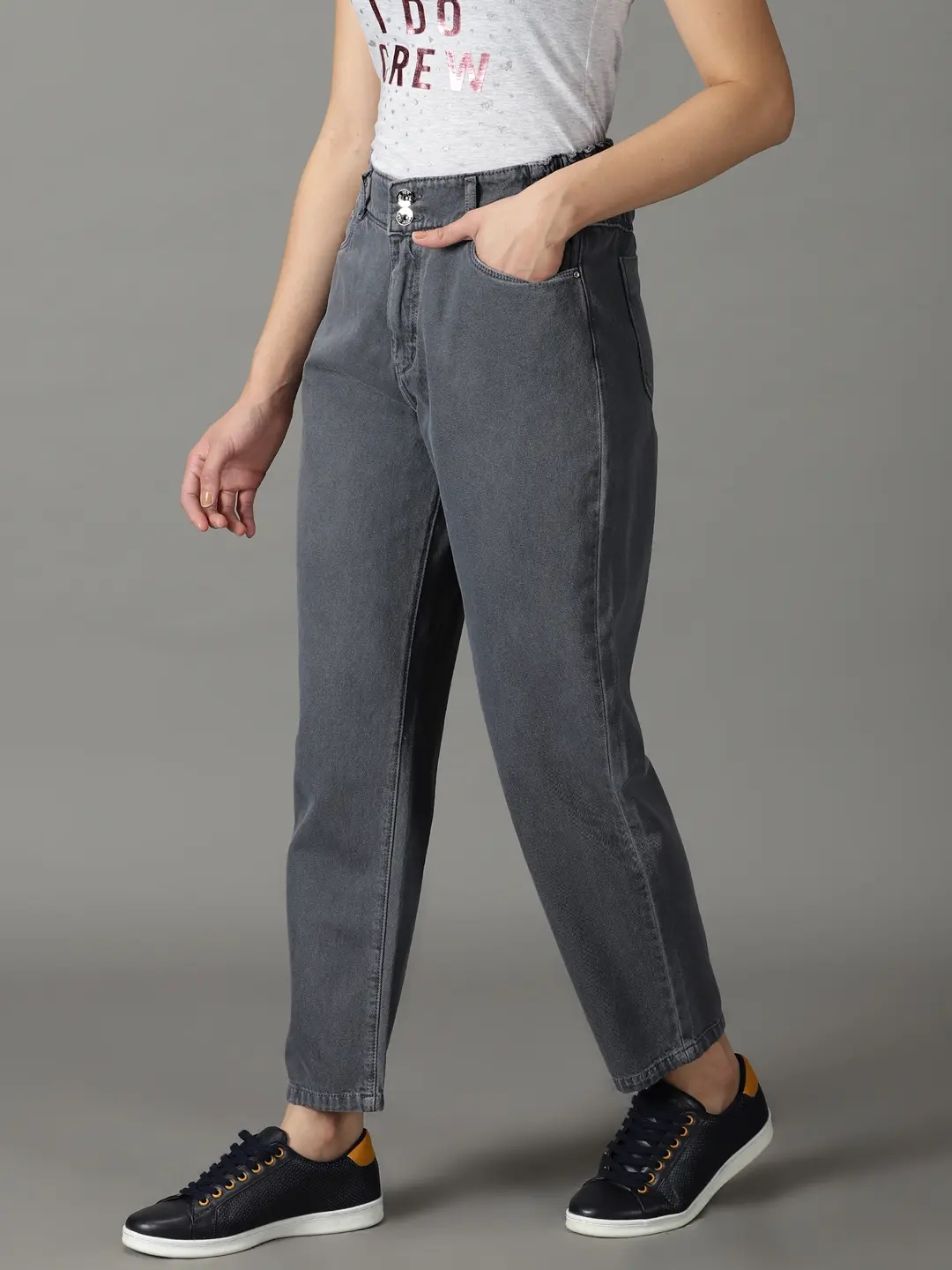 Showoff | SHOWOFF Women Grey Solid  Relaxed Fit Jeans 2