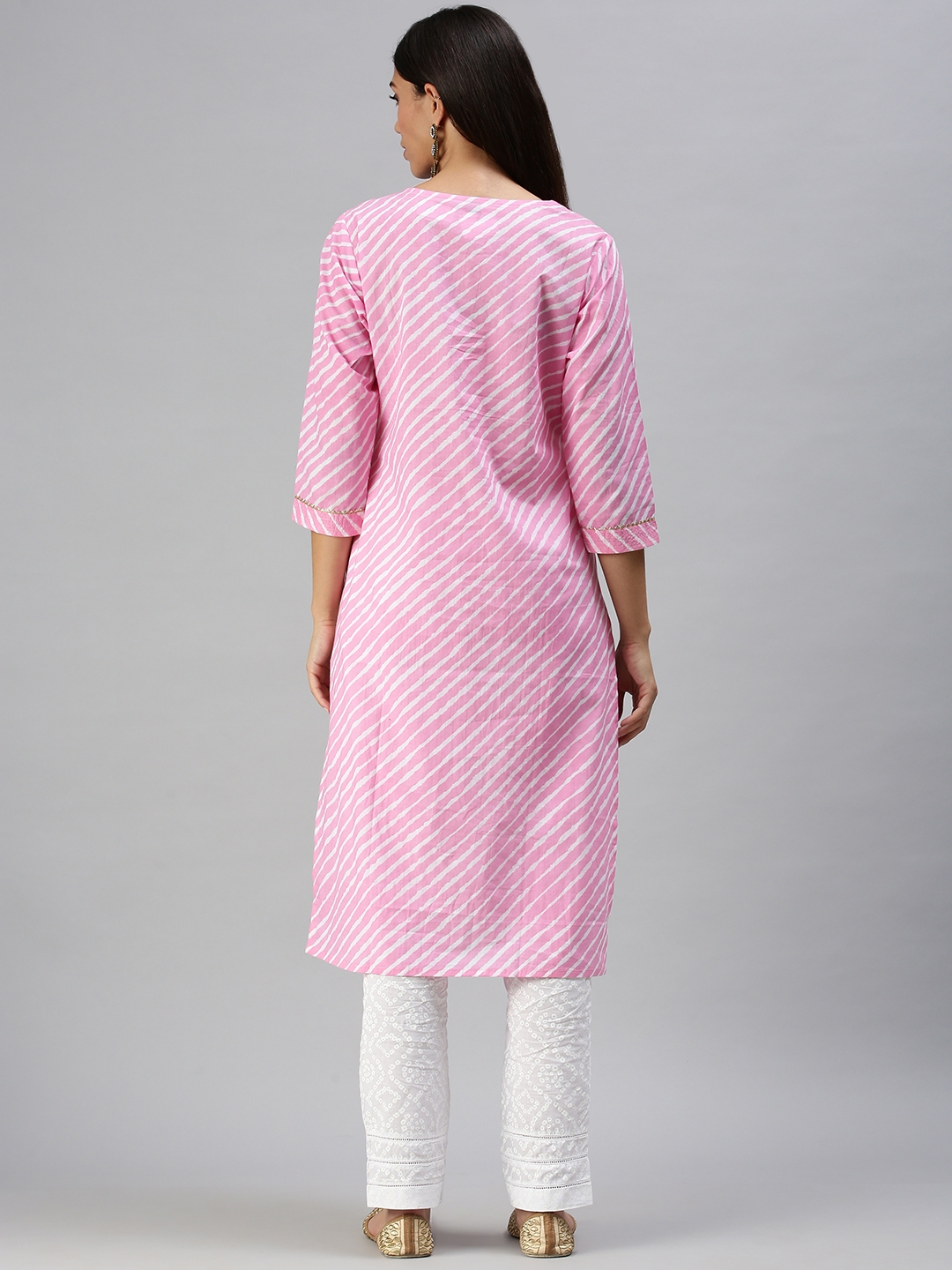 Showoff | SHOWOFF Women Pink Printed Round Neck Three-Quarter Sleeves Mid Length Straight Kurta Set 2