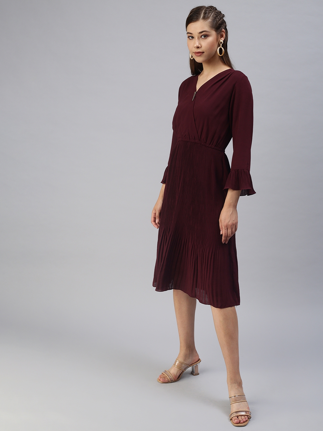 Showoff | SHOWOFF Women Burgundy Solid V Neck Three-Quarter Sleeves Midi Fit and Flare Dress 2