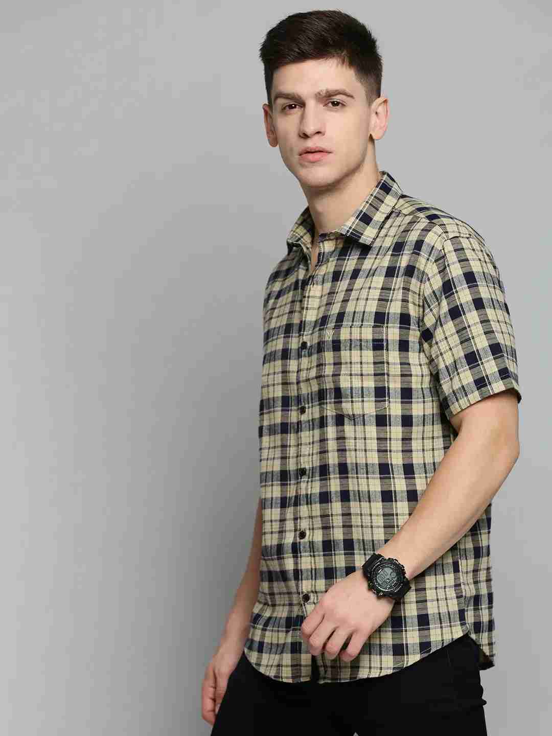 SHOWOFF Men Beige Checked Spread Collar Short Sleeves Casual Shirt