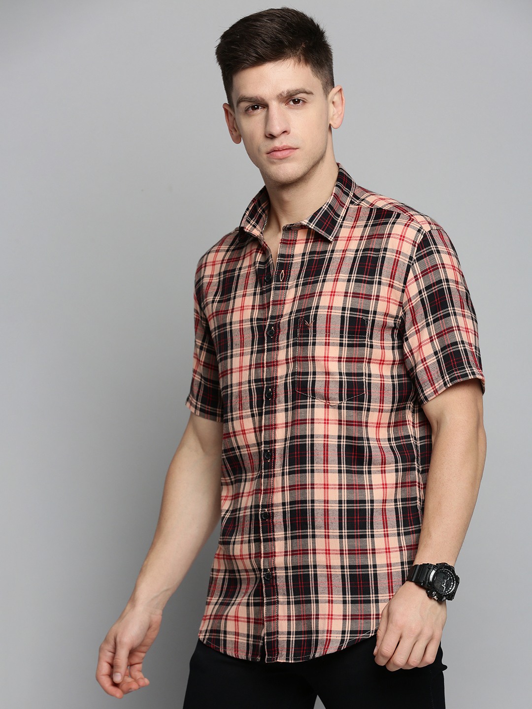 SHOWOFF Men Peach Checked Spread Collar Short Sleeves Casual Shirt