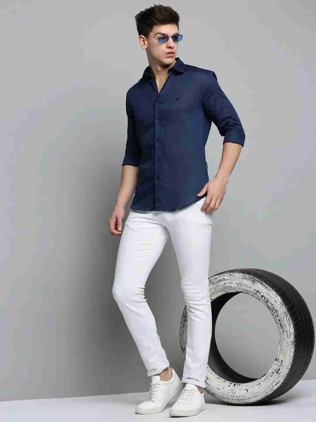 SHOWOFF Men Navy Blue Solid Spread Collar Full Sleeves Casual Shirt