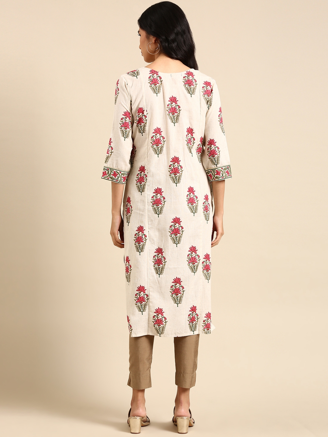 Showoff | SHOWOFF Women Off White Floral Round Neck Three-Quarter Sleeves Mid Length Straight Kurta 4