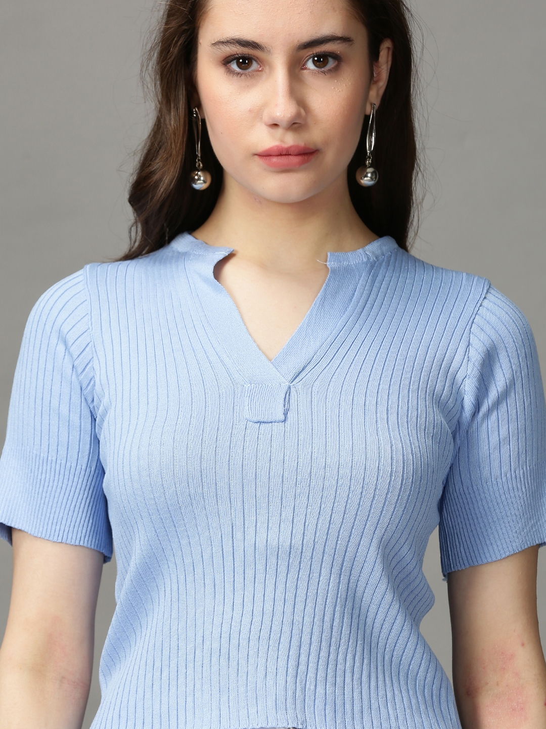 Showoff | SHOWOFF Women Blue Solid V Neck Short Sleeves Crop Fitted Top 5