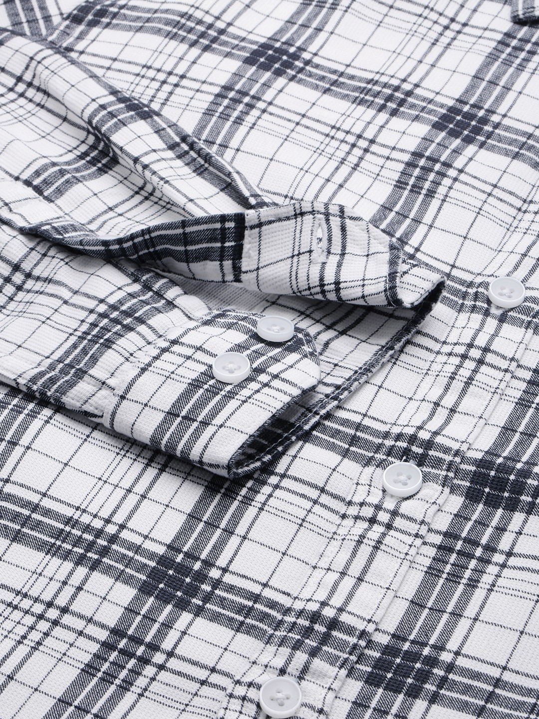 SHOWOFF Men White Checked Spread Collar Full Sleeves Casual Shirt