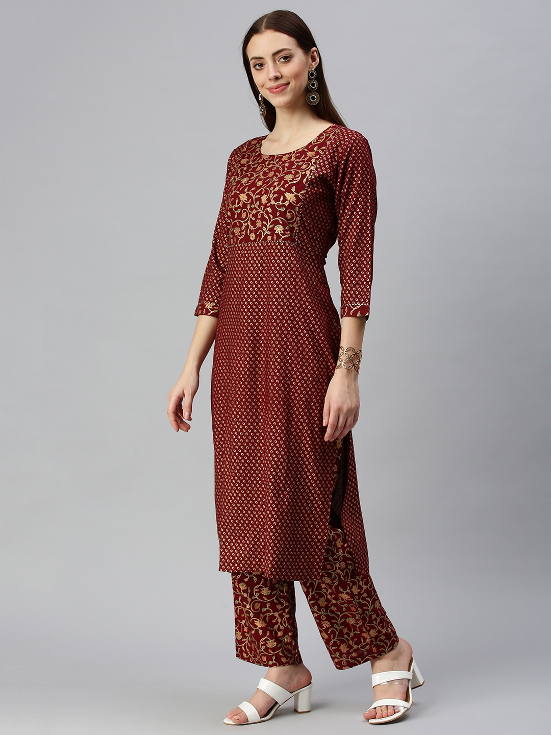 Showoff | SHOWOFF Women Maroon Floral Round Neck Three-Quarter Sleeves Mid Length Fit and Flare Kurta 2