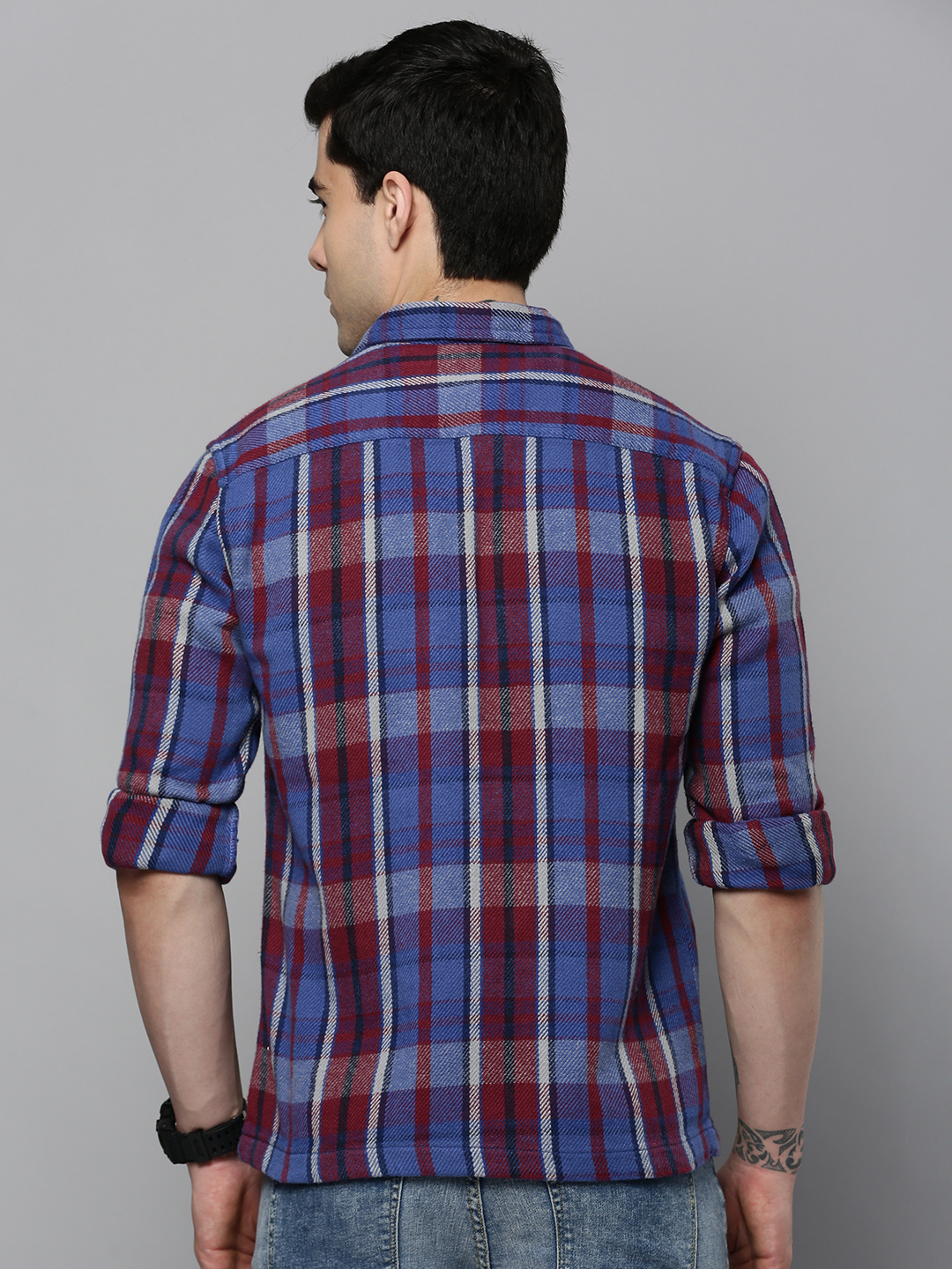 SHOWOFF Men Blue Checked Classic Collar Full Sleeves Comfort Fit Casual Shirt