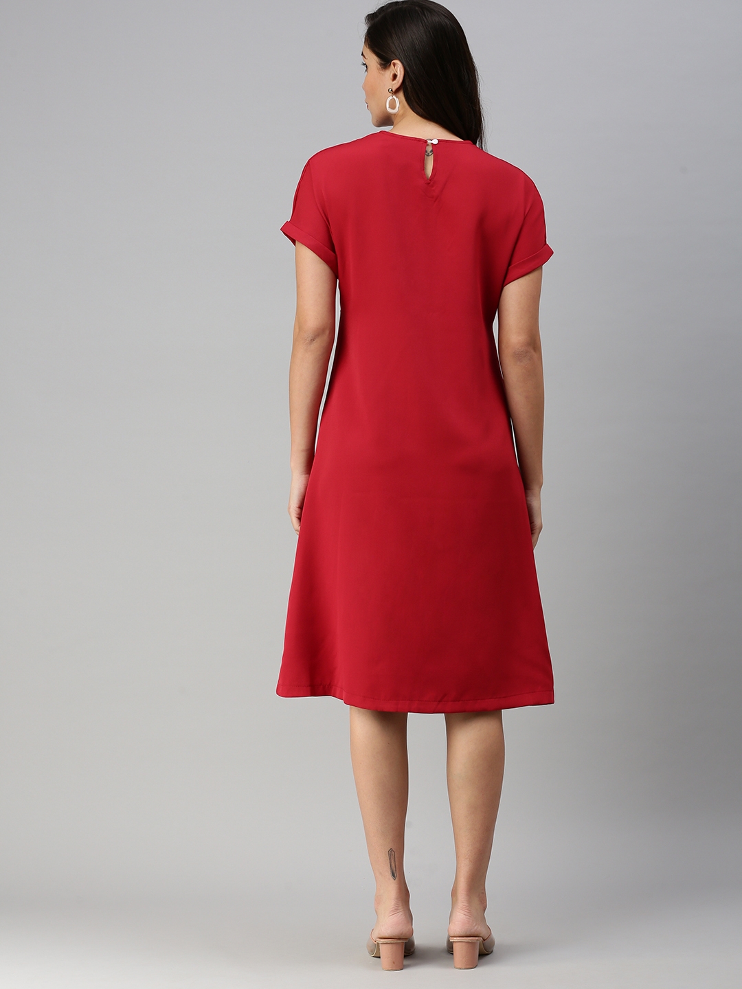 Showoff | SHOWOFF Women Red Solid Round Neck Short Sleeves Midi Sheath Dress 3