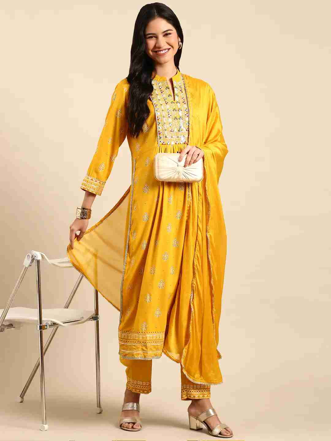 SHOWOFF Women Yellow Printed Mandarin Collar Three-Quarter Sleeves Mid Length Anarkali Kurta Set