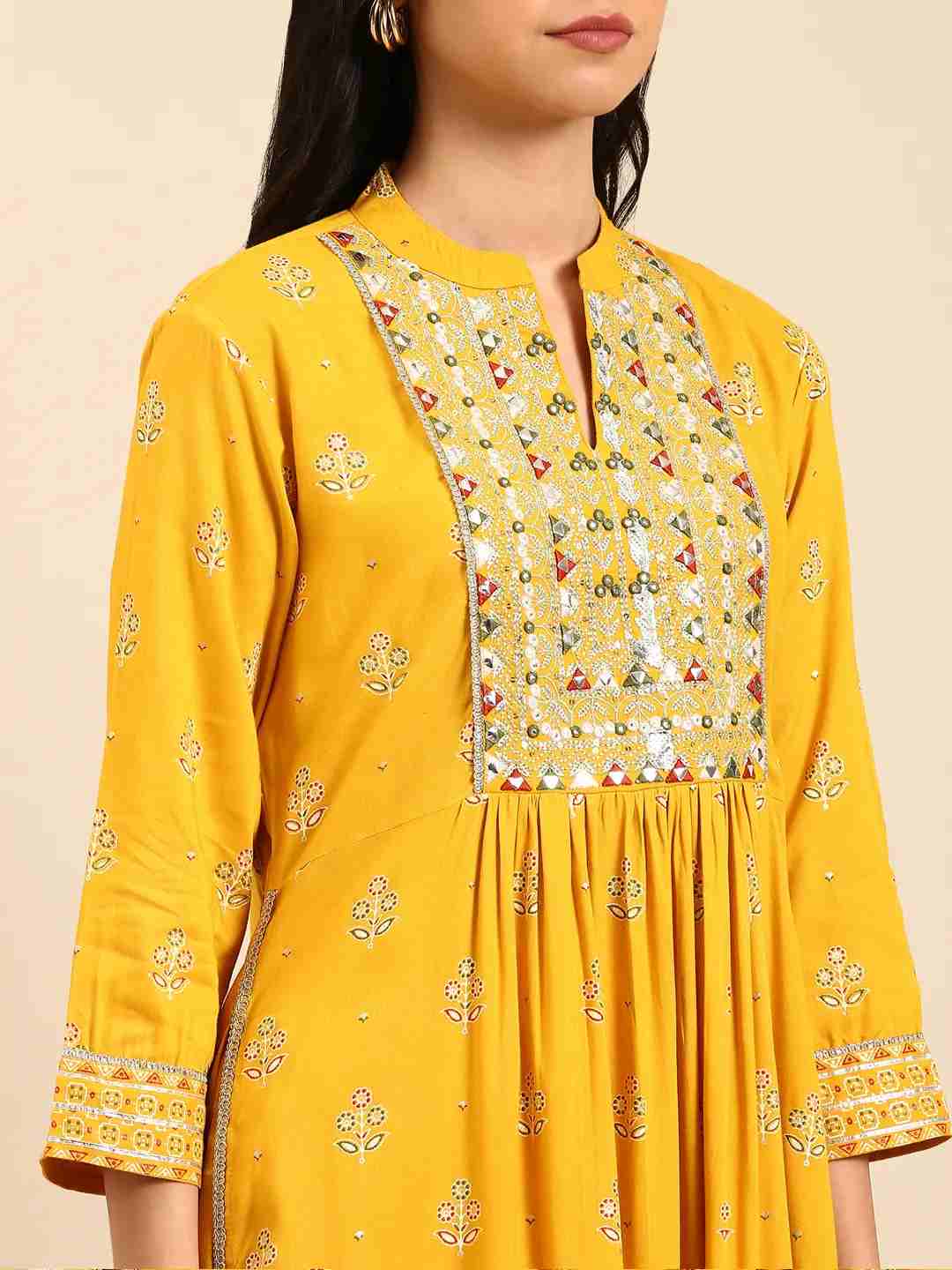 SHOWOFF Women Yellow Printed Mandarin Collar Three-Quarter Sleeves Mid Length Anarkali Kurta Set
