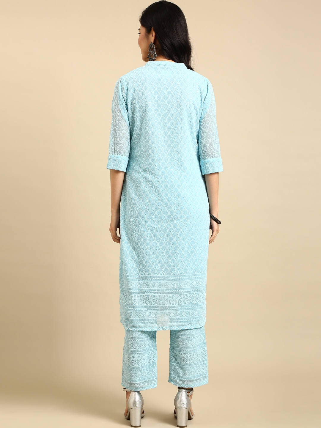 Showoff | SHOWOFF Women Blue Embroidered  Mandarin Collar Three-Quarter Sleeves Mid Length Straight Kurta Set 4