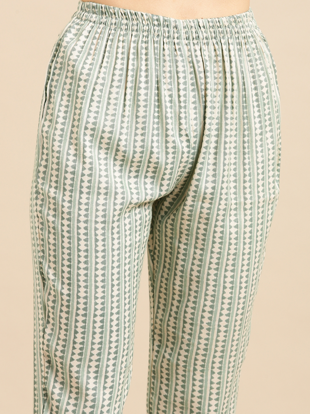 Showoff | SHOWOFF Women Sea Green Printed Round Neck Three-Quarter Sleeves Mid Length Straight Kurta Set 6