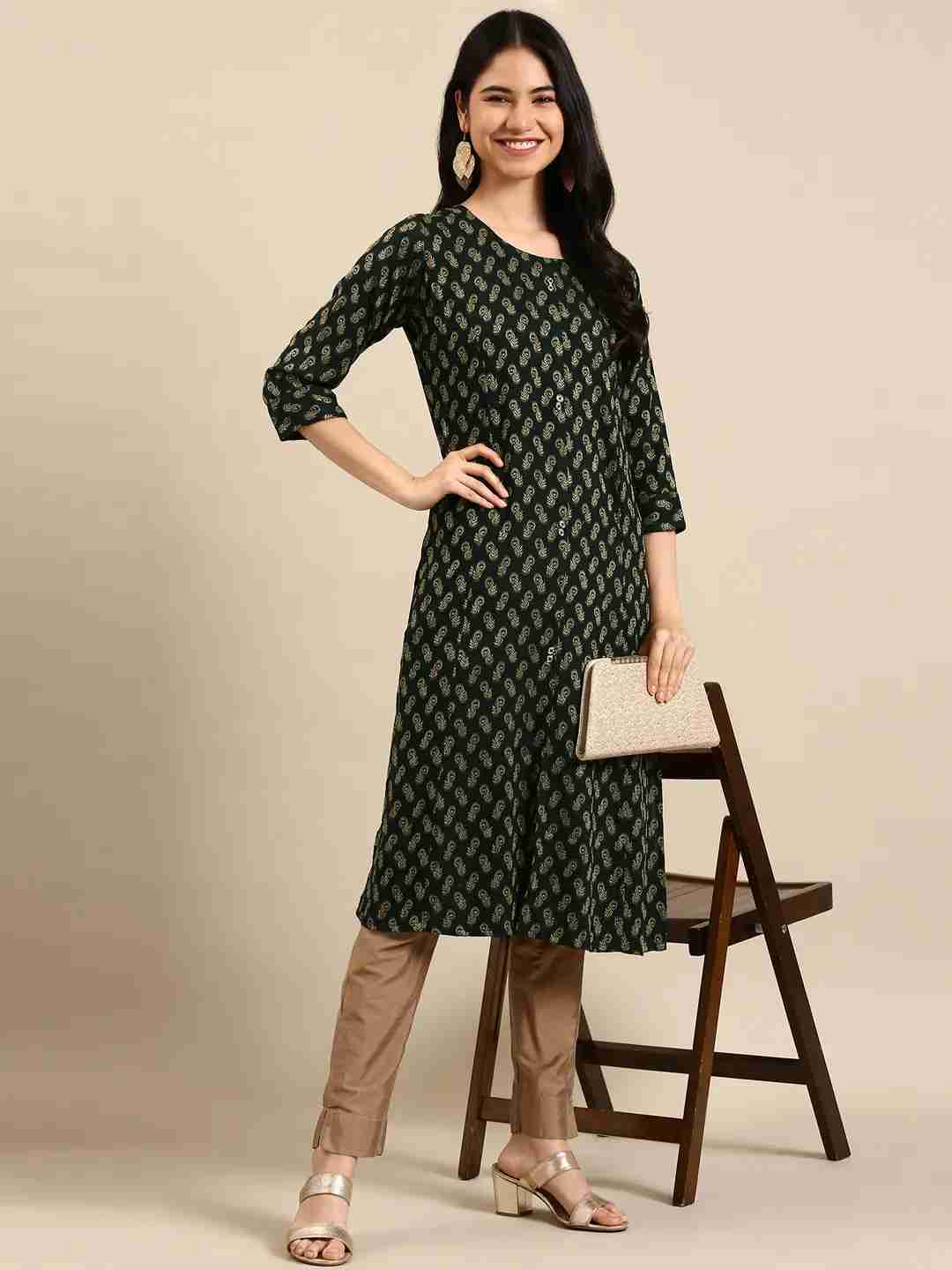 SHOWOFF Women Green Woven Design Round Neck Three-Quarter Sleeves Mid Length Straight Kurta