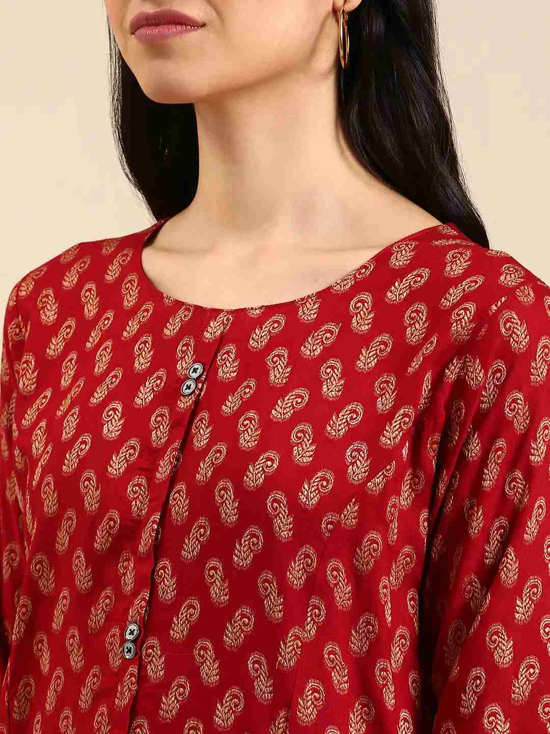 SHOWOFF Women Maroon Woven Design Round Neck Three-Quarter Sleeves Mid Length Straight Kurta