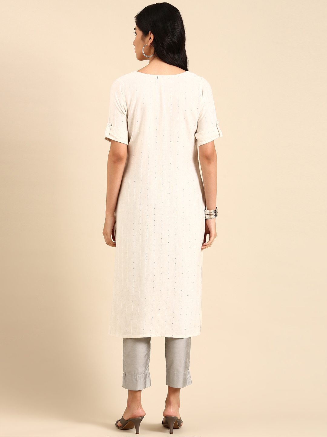 Showoff | SHOWOFF Women Off White Embellished Round Neck Short Sleeves Mid Length Straight Kurta 2