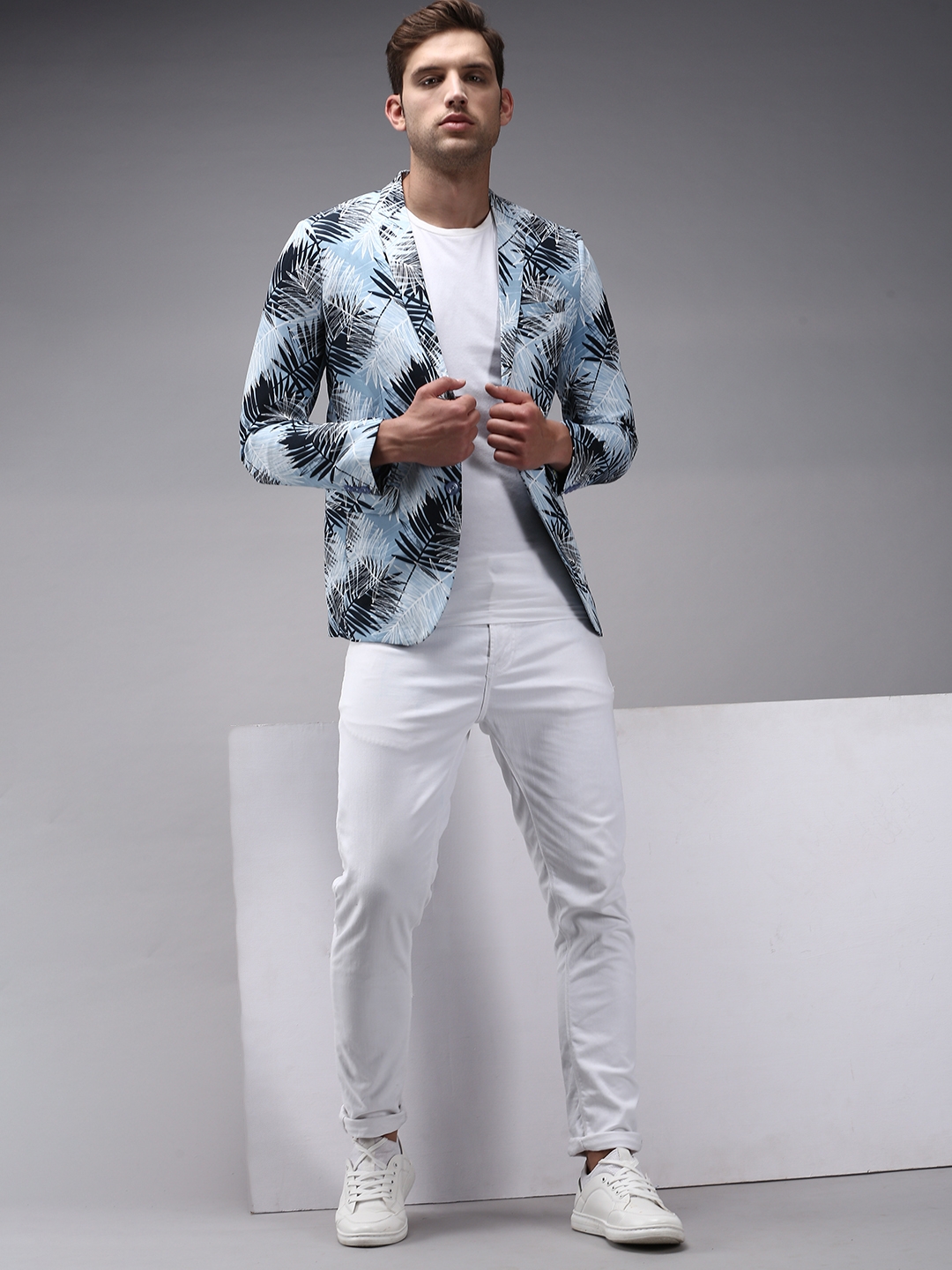 Showoff | SHOWOFF Men's Mandarin Collar Blue Printed Blazer 4