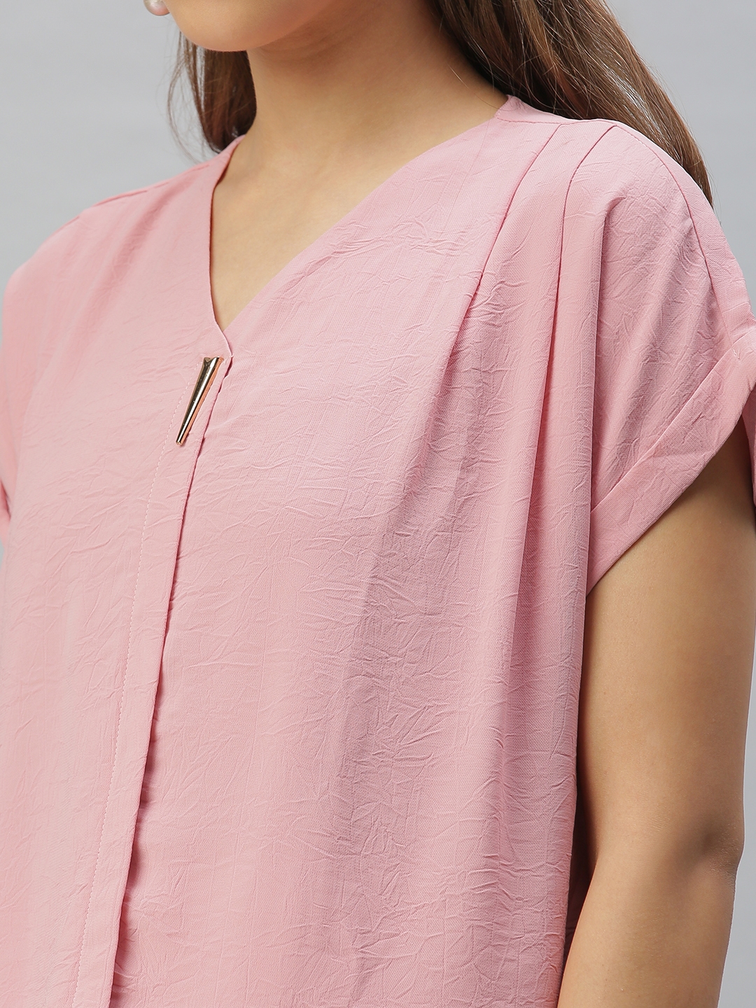 Showoff | SHOWOFF Women Pink Solid V Neck Short Sleeves Regular Boxy Top 5