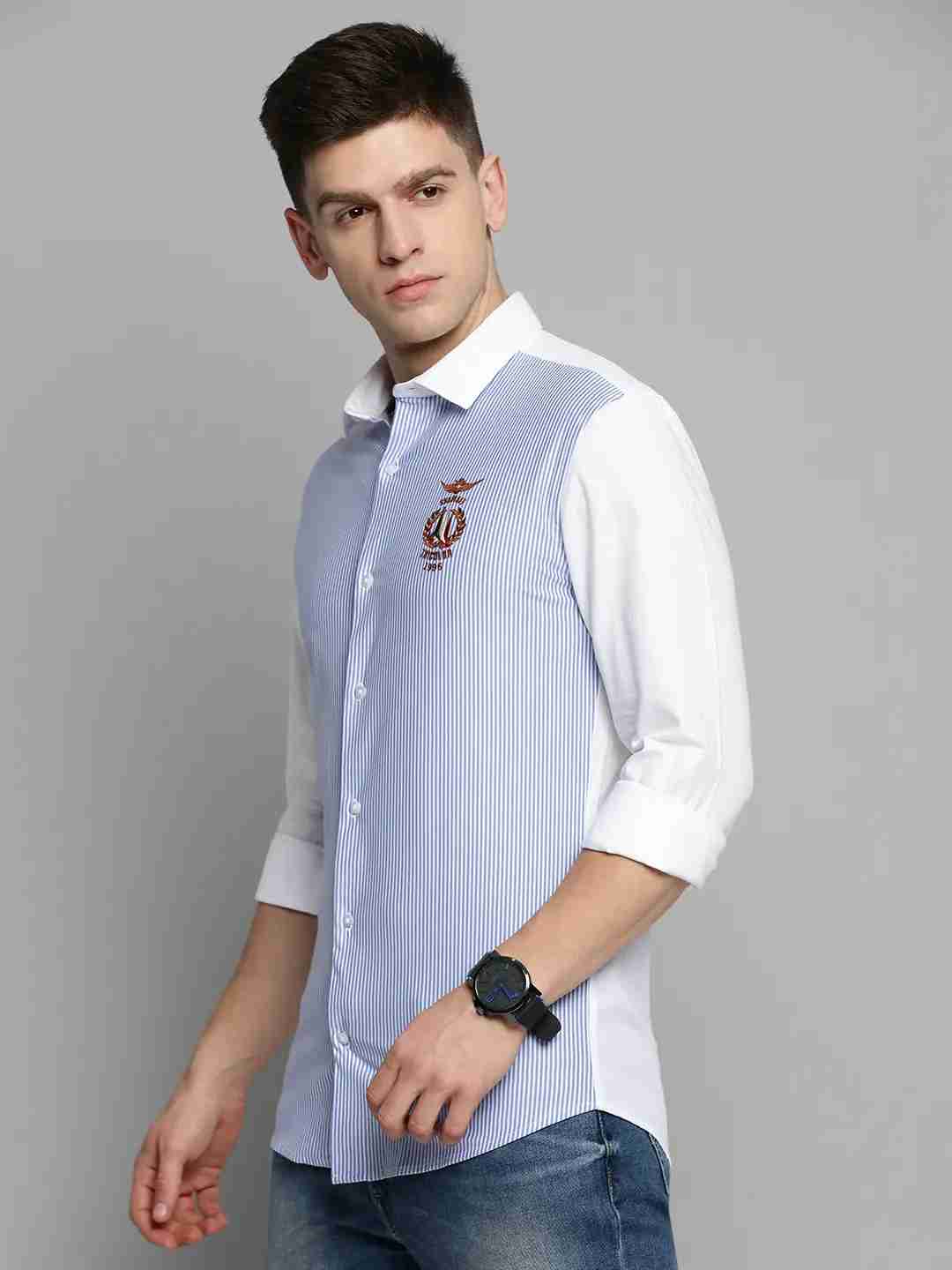 SHOWOFF Men Blue Striped Spread Collar Full Sleeves Casual Shirt