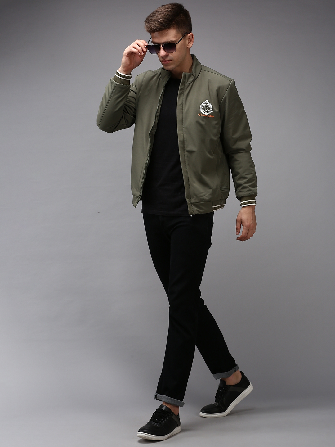 Showoff | SHOWOFF Men Olive Solid  Mandarin Collar Full Sleeves Padded Jacket 4