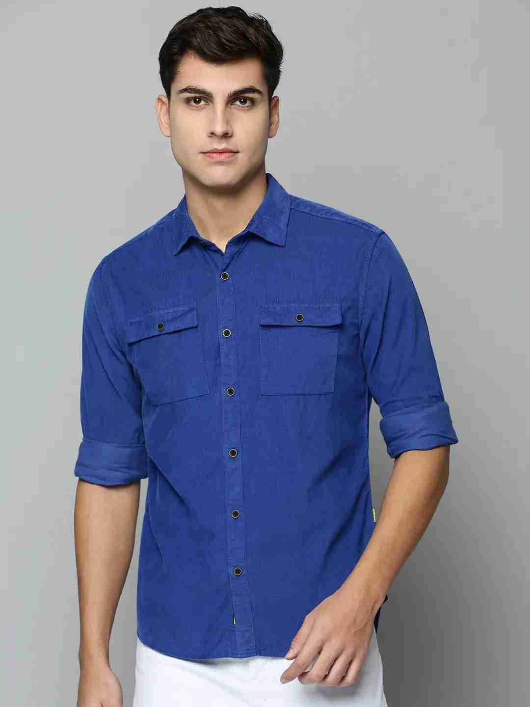 SHOWOFF Men Blue Solid Spread Collar Full Sleeves Casual Shirt