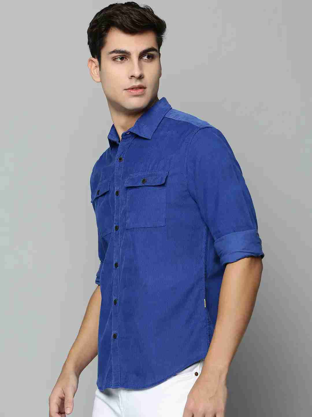 SHOWOFF Men Blue Solid Spread Collar Full Sleeves Casual Shirt