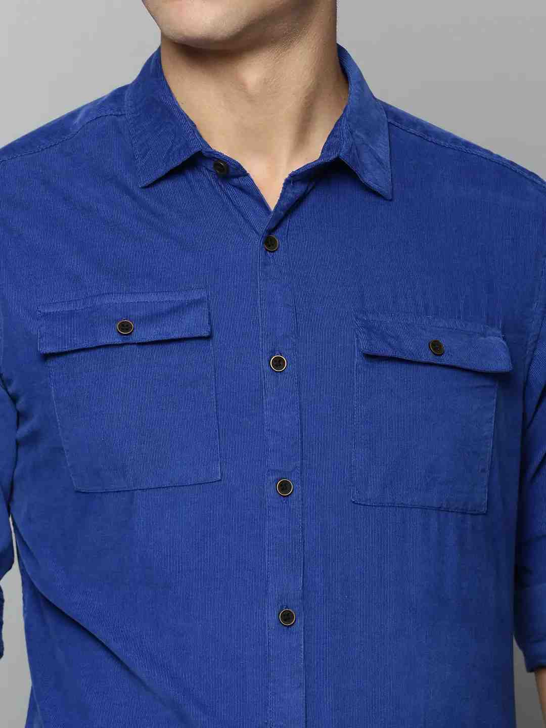 SHOWOFF Men Blue Solid Spread Collar Full Sleeves Casual Shirt