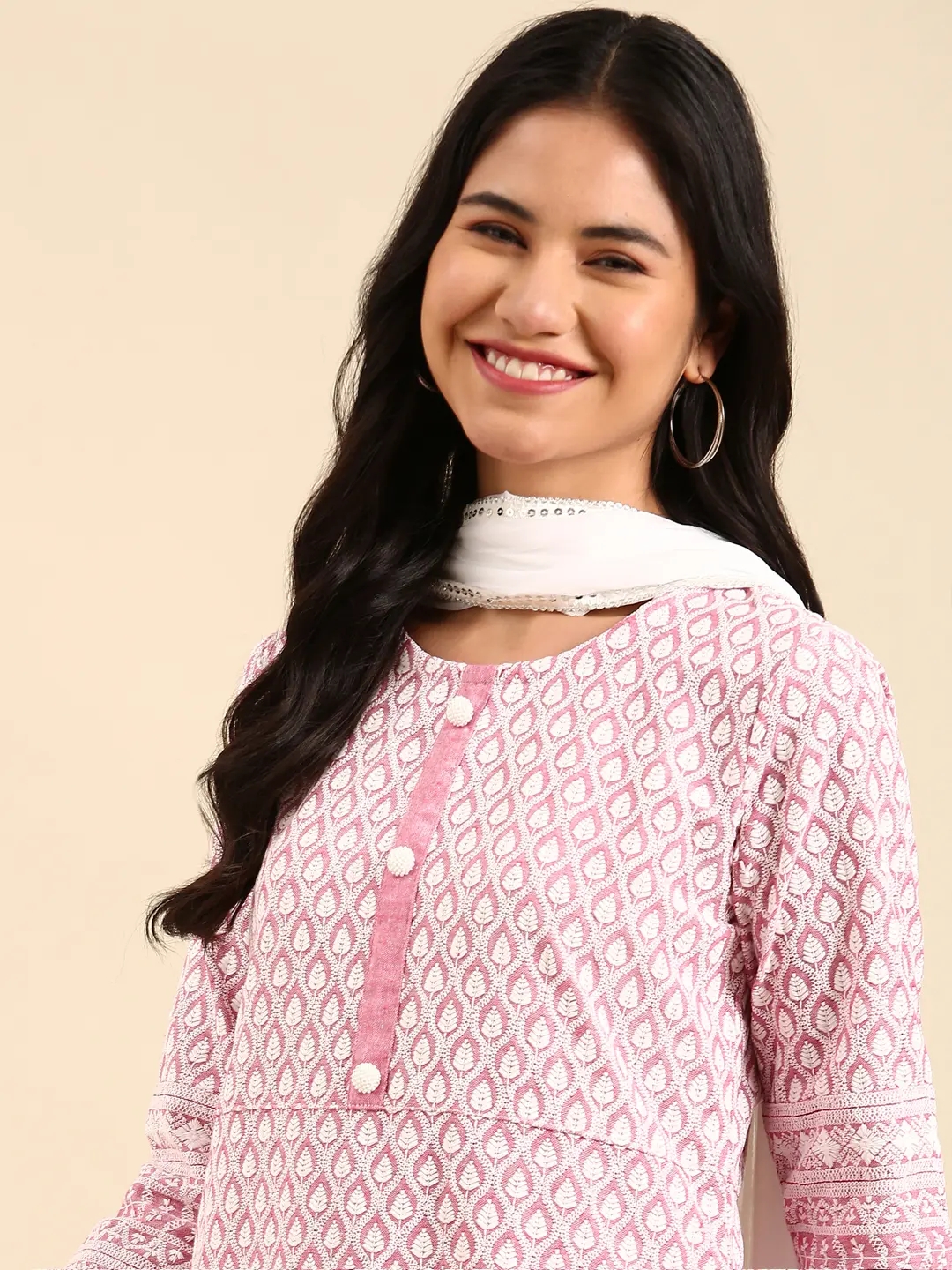 Showoff | SHOWOFF Women Pink Embroidered Scoop Neck Three-Quarter Sleeves Mid Length Straight Kurta Set 0