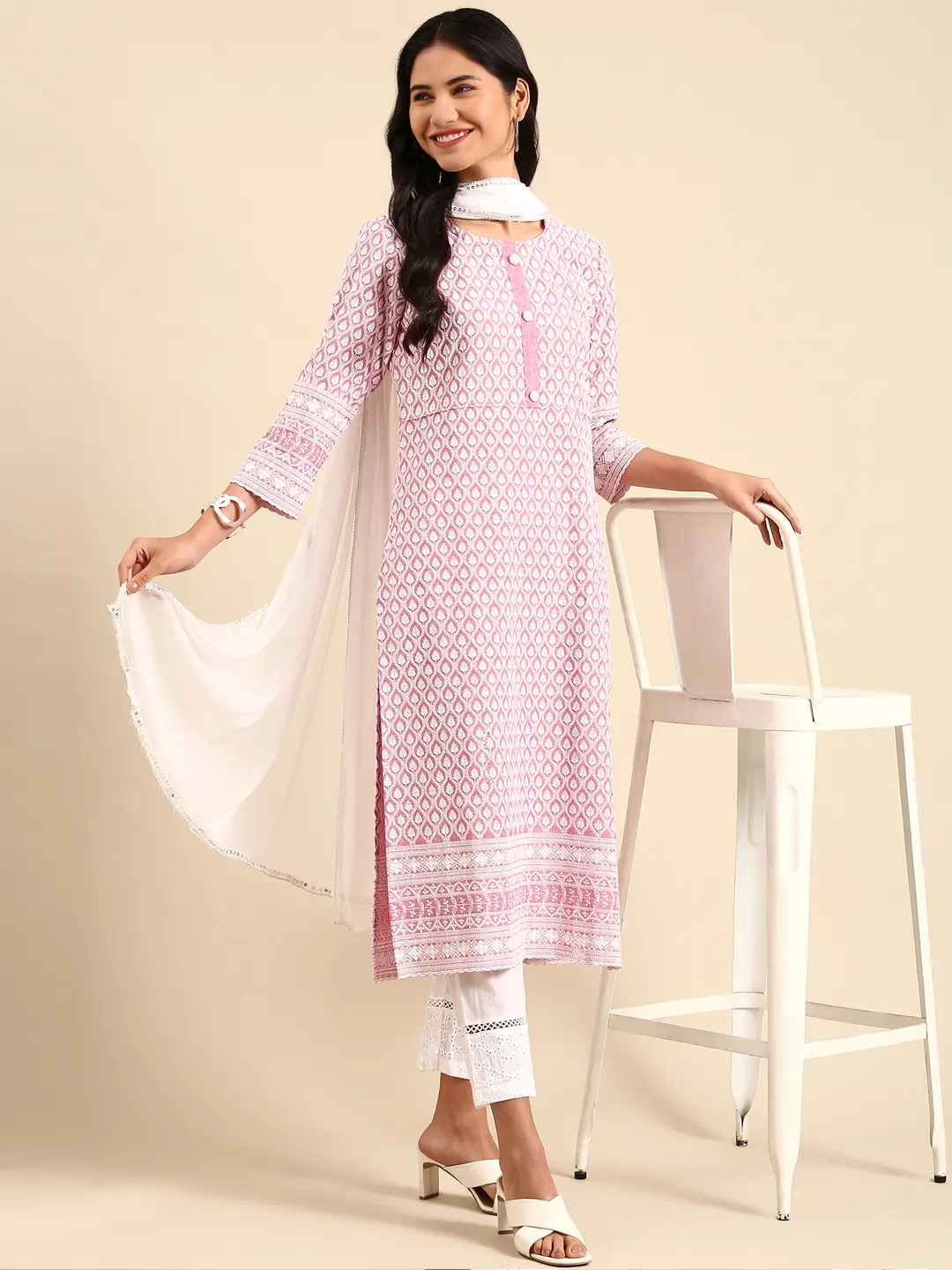 Showoff | SHOWOFF Women Pink Embroidered Scoop Neck Three-Quarter Sleeves Mid Length Straight Kurta Set 5