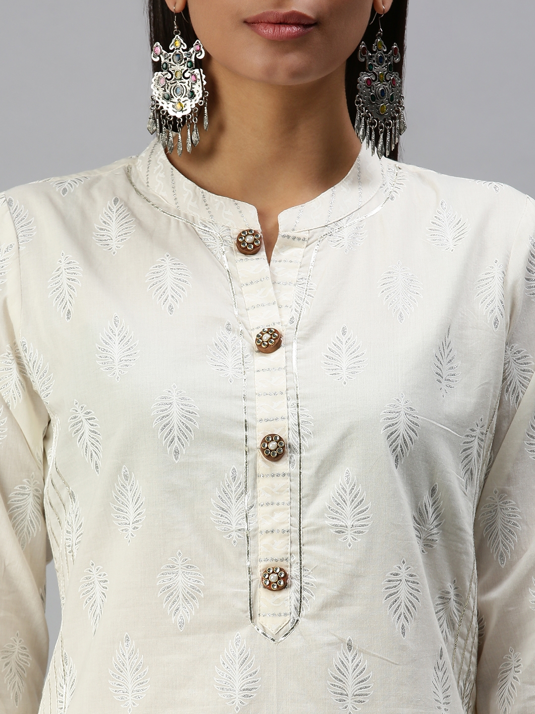 Showoff | SHOWOFF Women Off White Printed Mandarin Collar Three-Quarter Sleeves Mid Length Straight Kurta Set 4