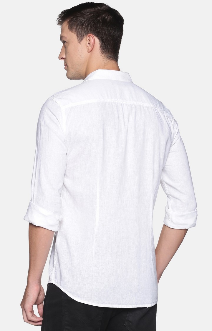 Showoff | SHOWOFF Men's Lenin White Solid Slim Fit Shirt 2