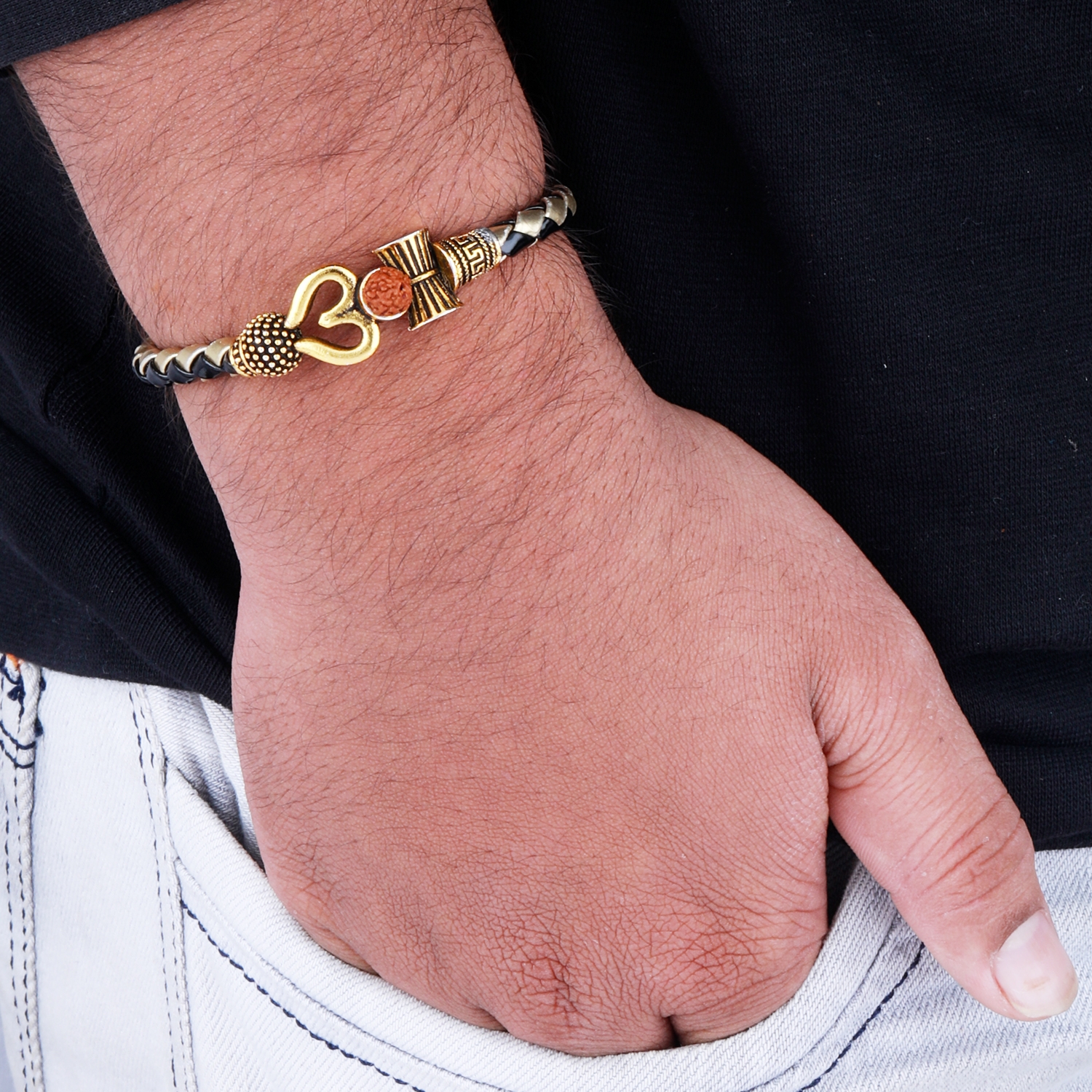 Bahubali High-quality Eye-catching Design Gold Plated Bracelet For Men -  Style C916 – Soni Fashion®