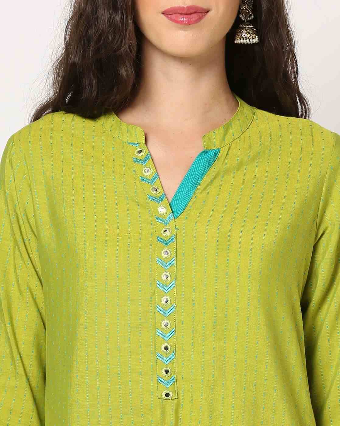 SIYAHI | Women Woven Straight Kurta with Embroidered Placket|3