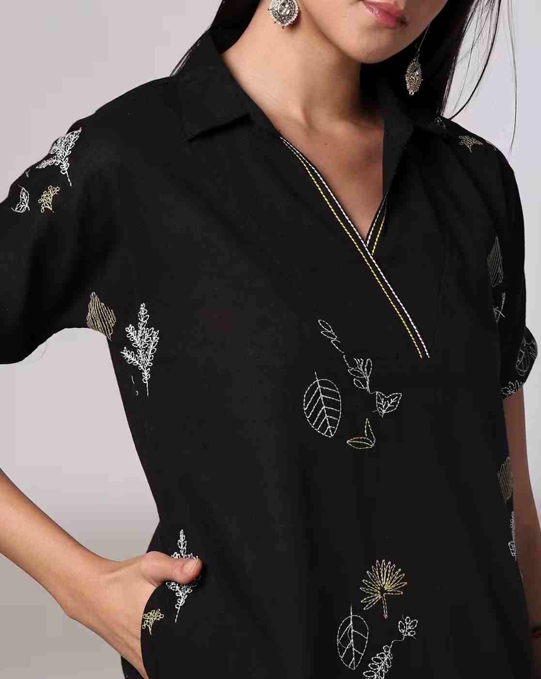 SIYAHI | Women Embroidered Straight Kurta|3