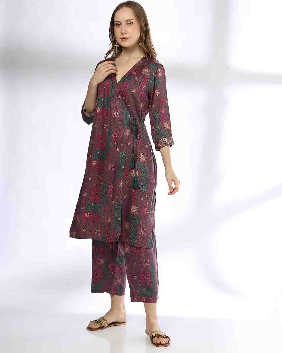 Women Printed Overlap Front Straight Kurta
