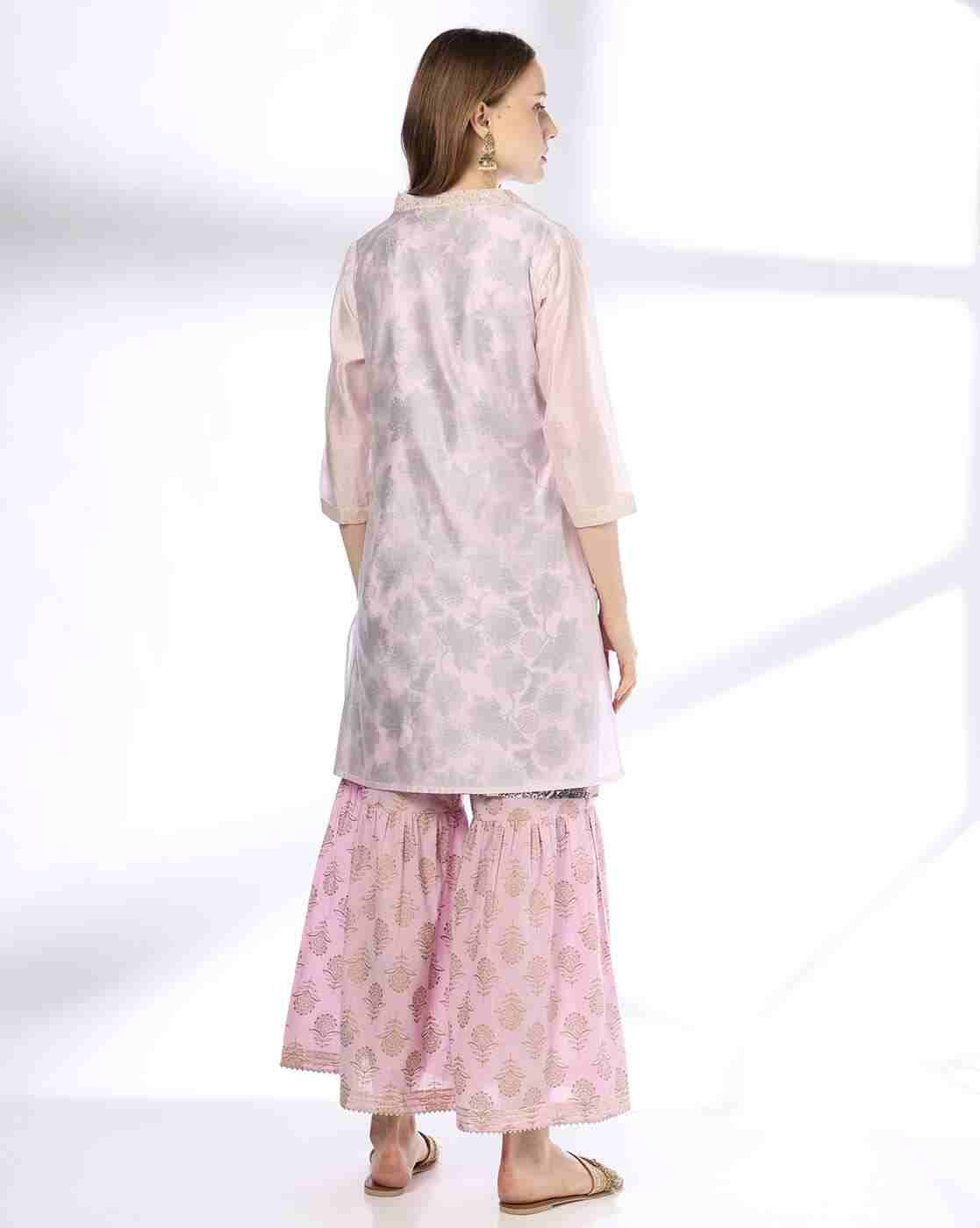 SIYAHI | Women Embroidered Layered Straight Kurtas|2
