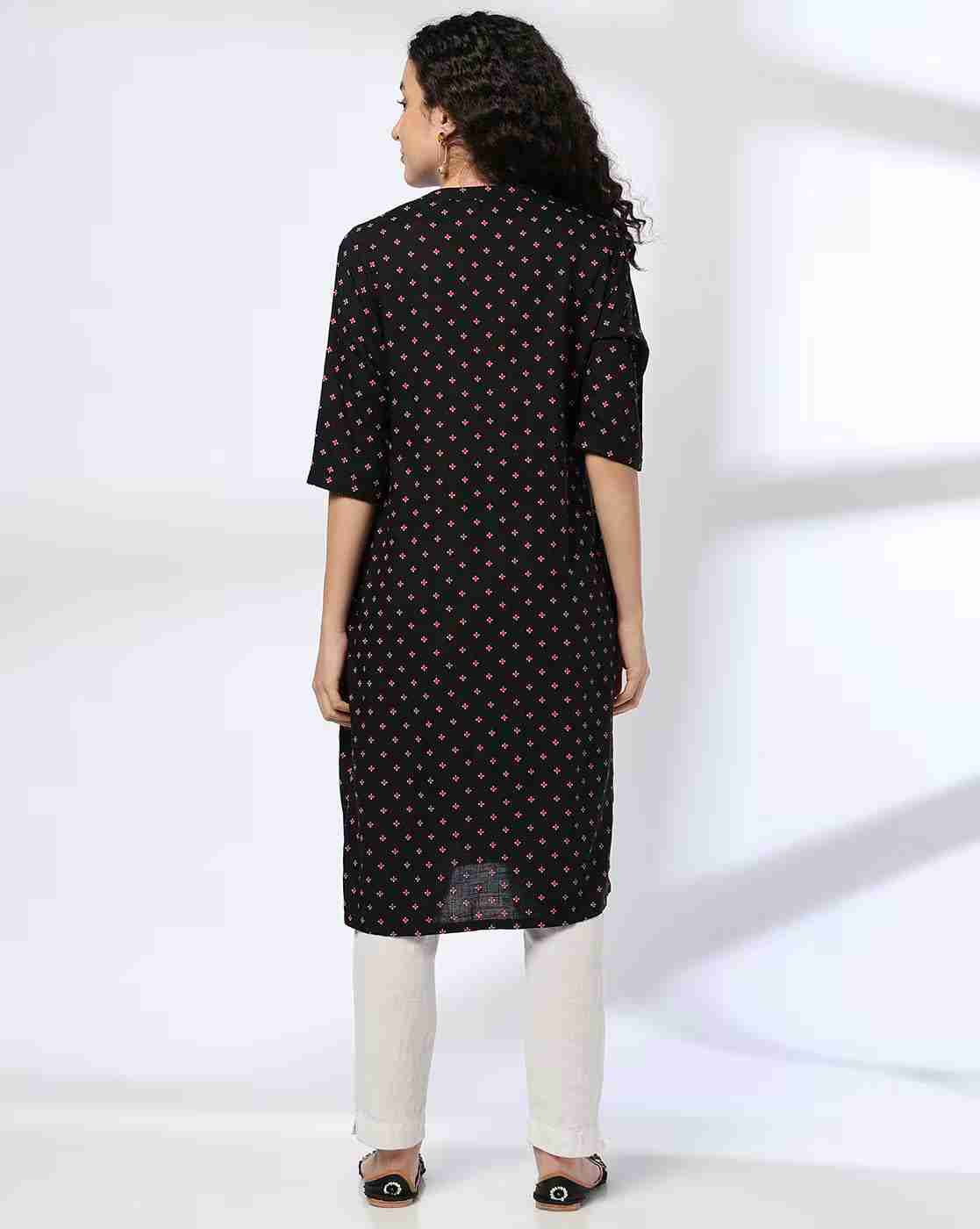 SIYAHI | Women Printed Straight Kurta with Embroidered Yoke|2