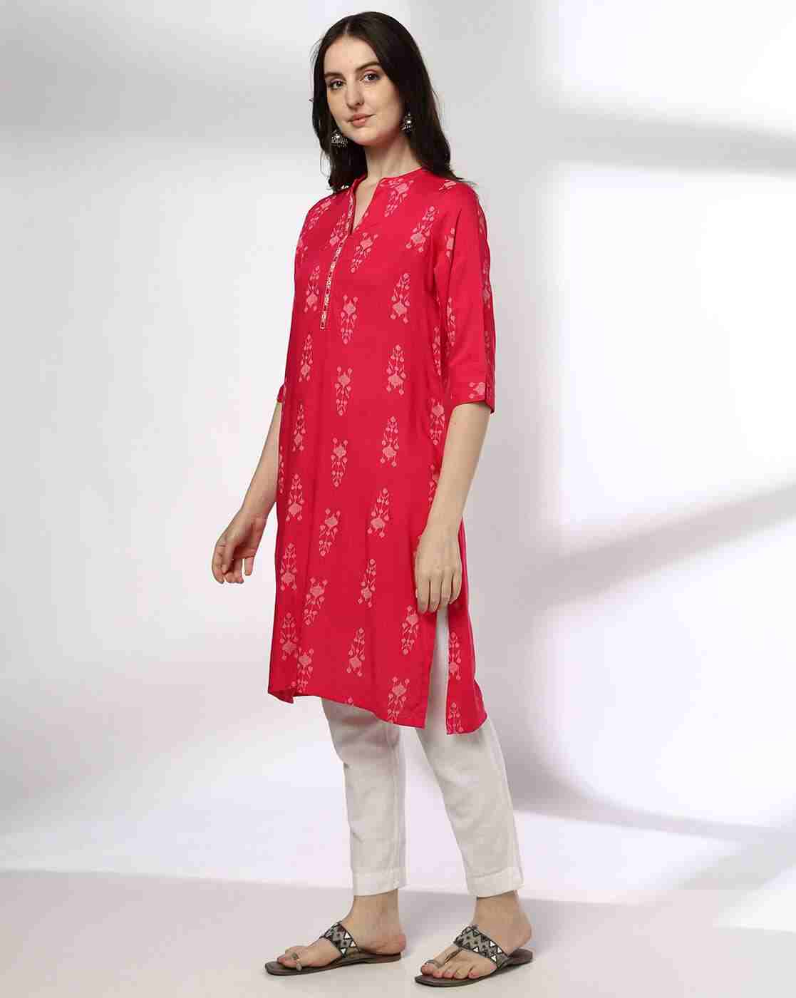 SIYAHI | Women Floral Print Straight Kurta with Insert Pocket|1