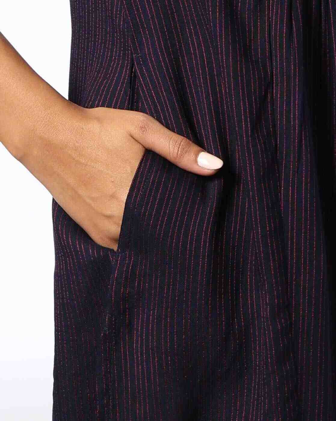 SIYAHI | Women Embroidered Straight Kurta|4