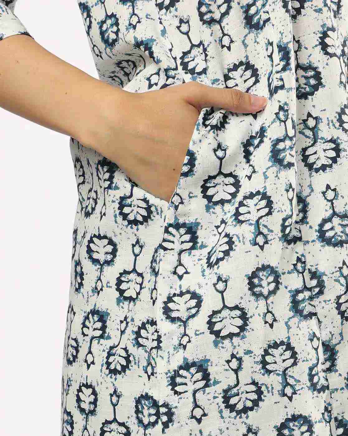 SIYAHI | Women Floral Print Straight Kurta with Palazzos|5