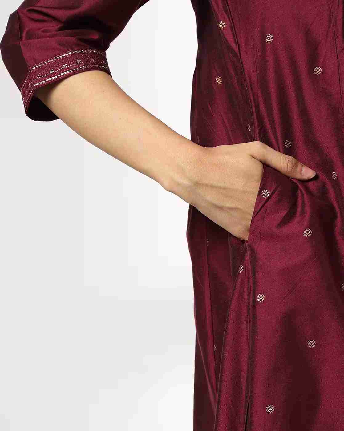 SIYAHI | Women Embroidered Flared Kurta|4