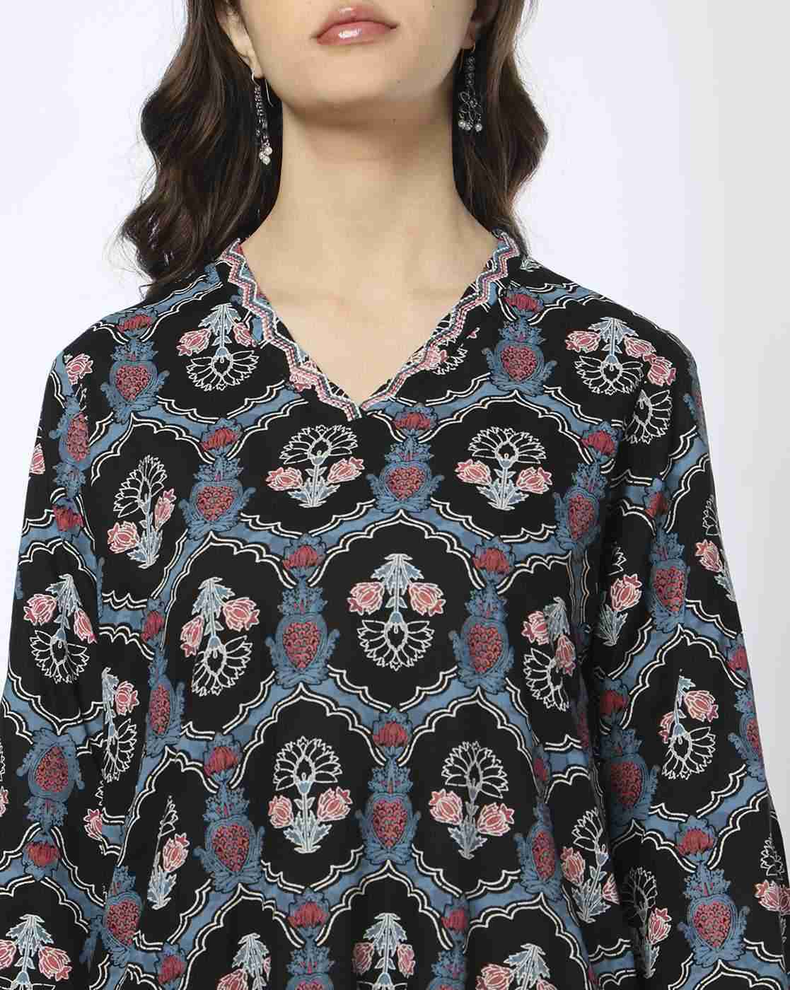 SIYAHI | Women Floral Print Straight Kurta & Pants Set|3