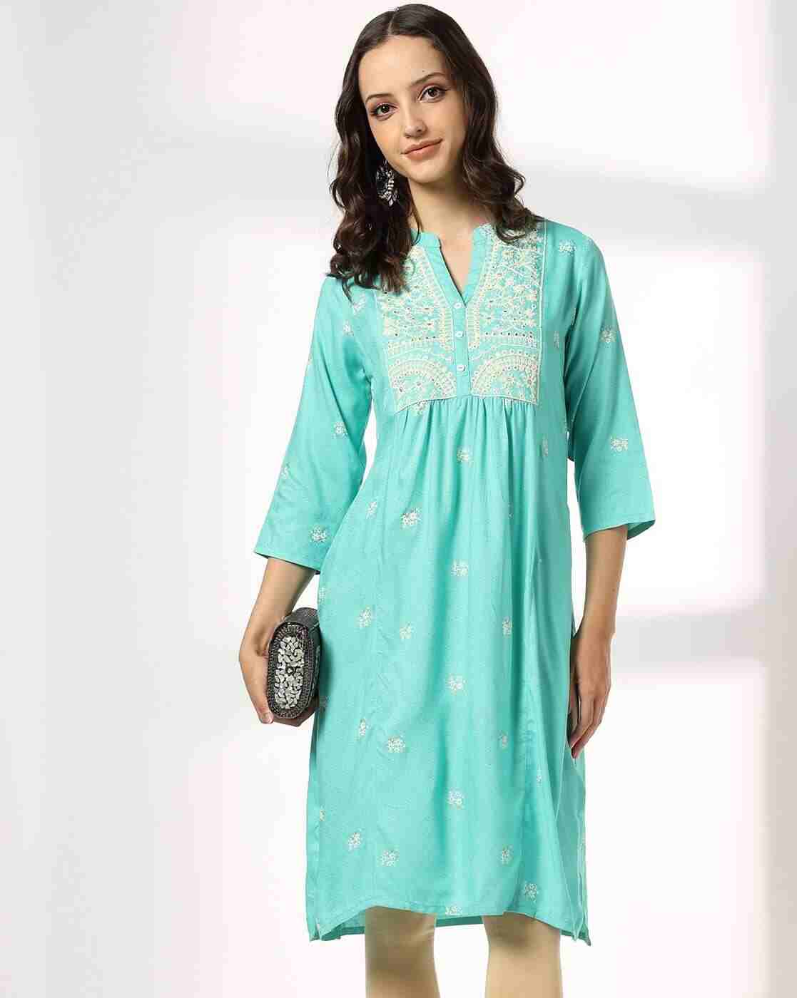SIYAHI | Women Embroidered Straight Kurta with Insert Pocket|0