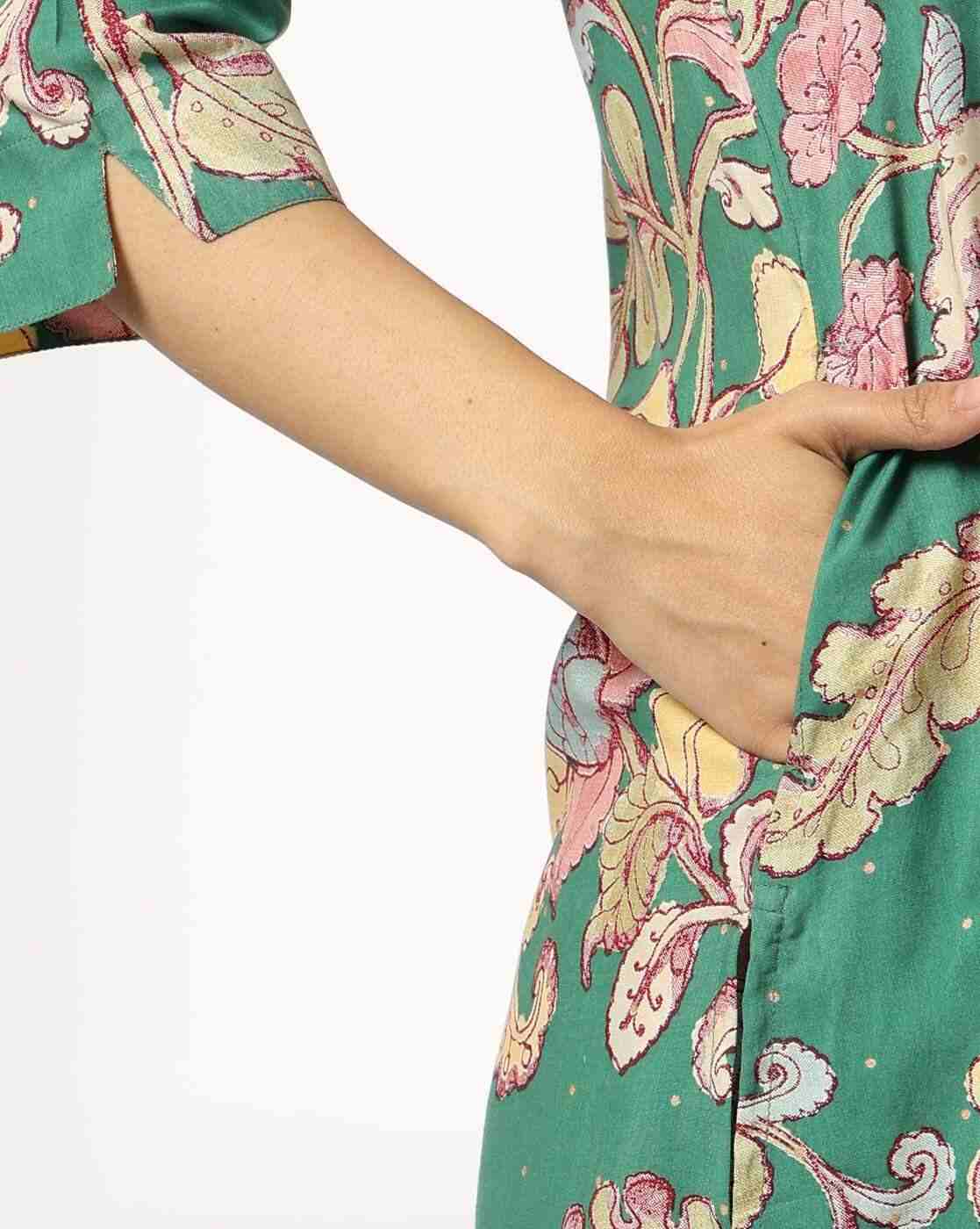 SIYAHI | Women Floral Print Straight Kurta with Pants|4