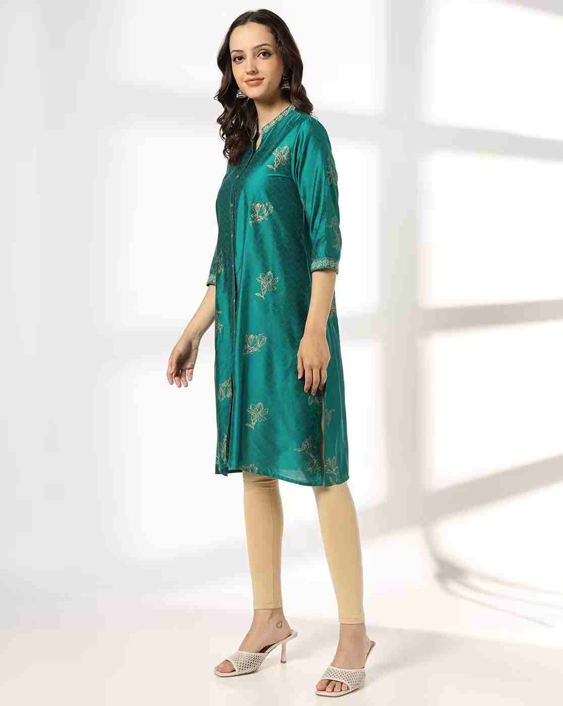 SIYAHI | Women Embroidered Straight Kurta with Insert Pocket