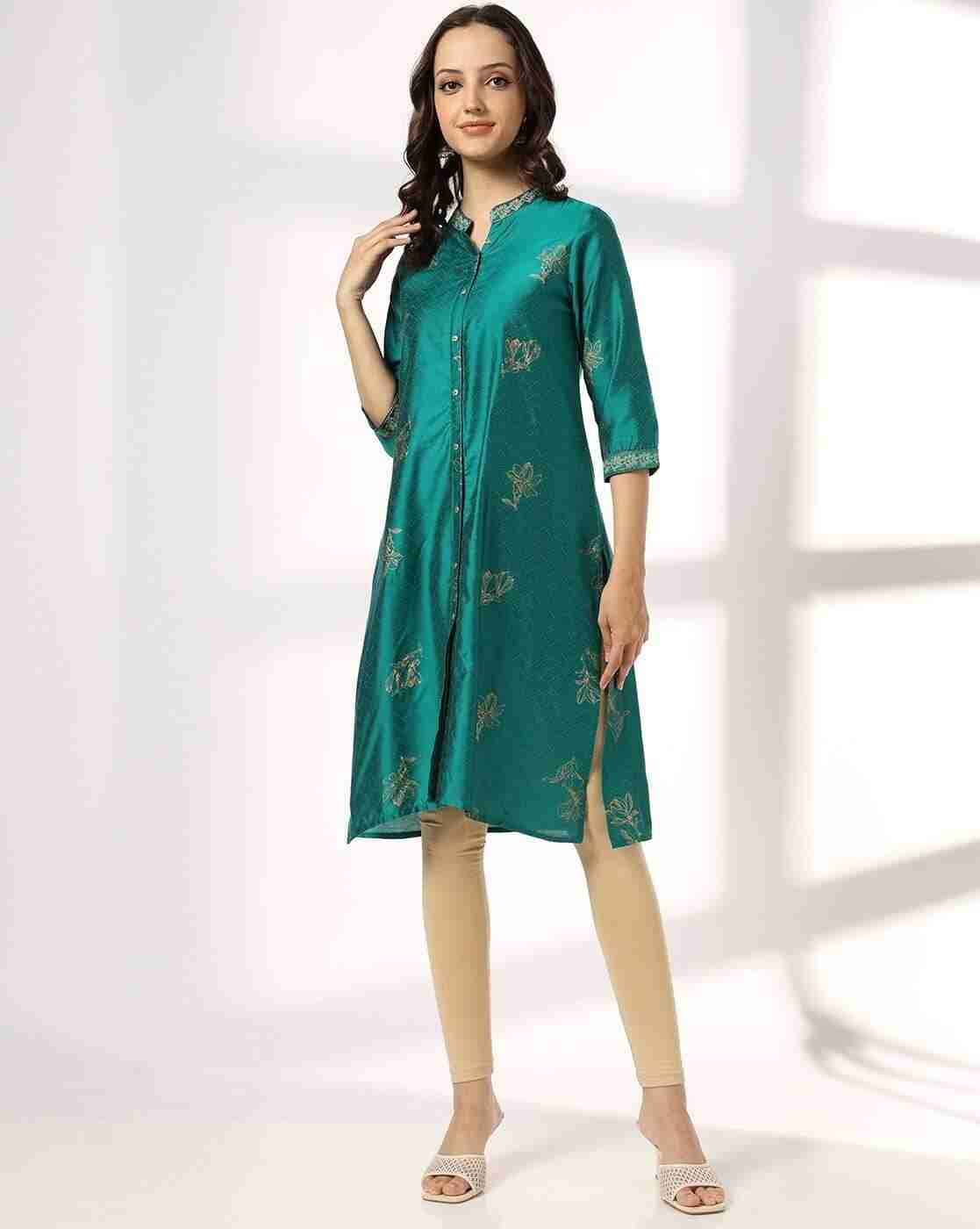 SIYAHI | Women Embroidered Straight Kurta with Insert Pocket|3