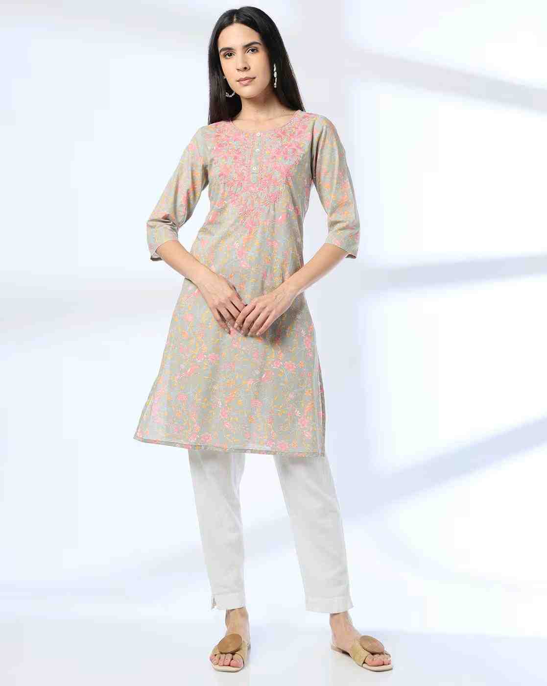 SIYAHI | Women Craft Inspired Chinkari Embroidered Straight Kurta|0