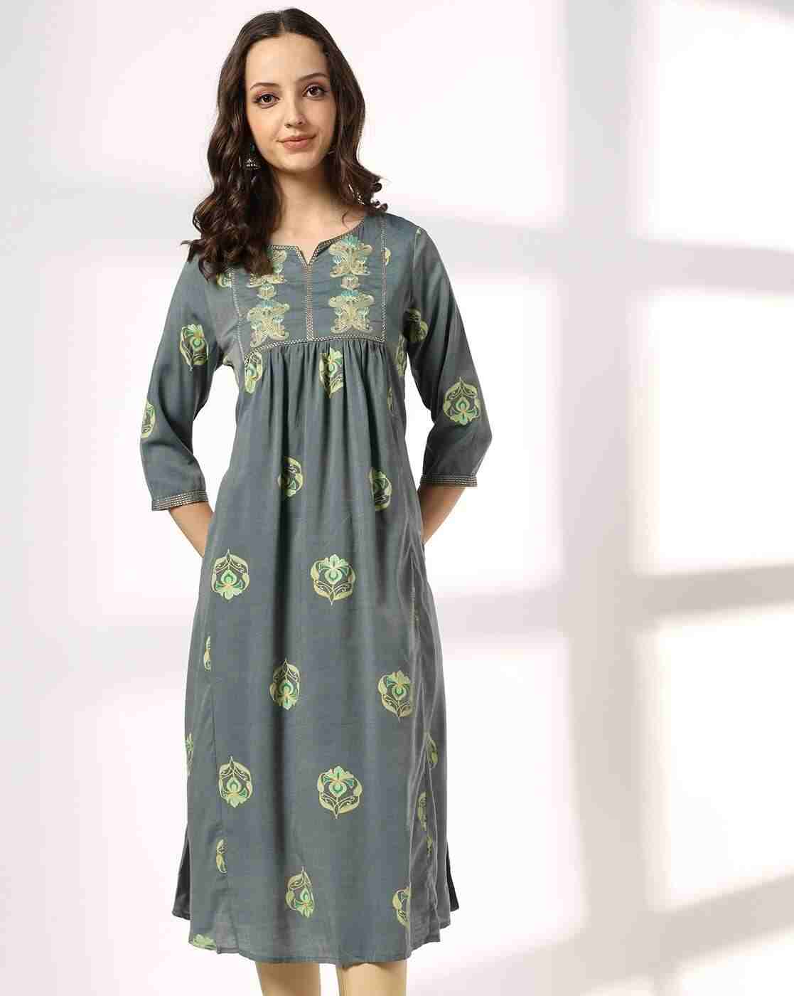 SIYAHI | Women Embroidered Flared Kurta with Insert Pocket|3