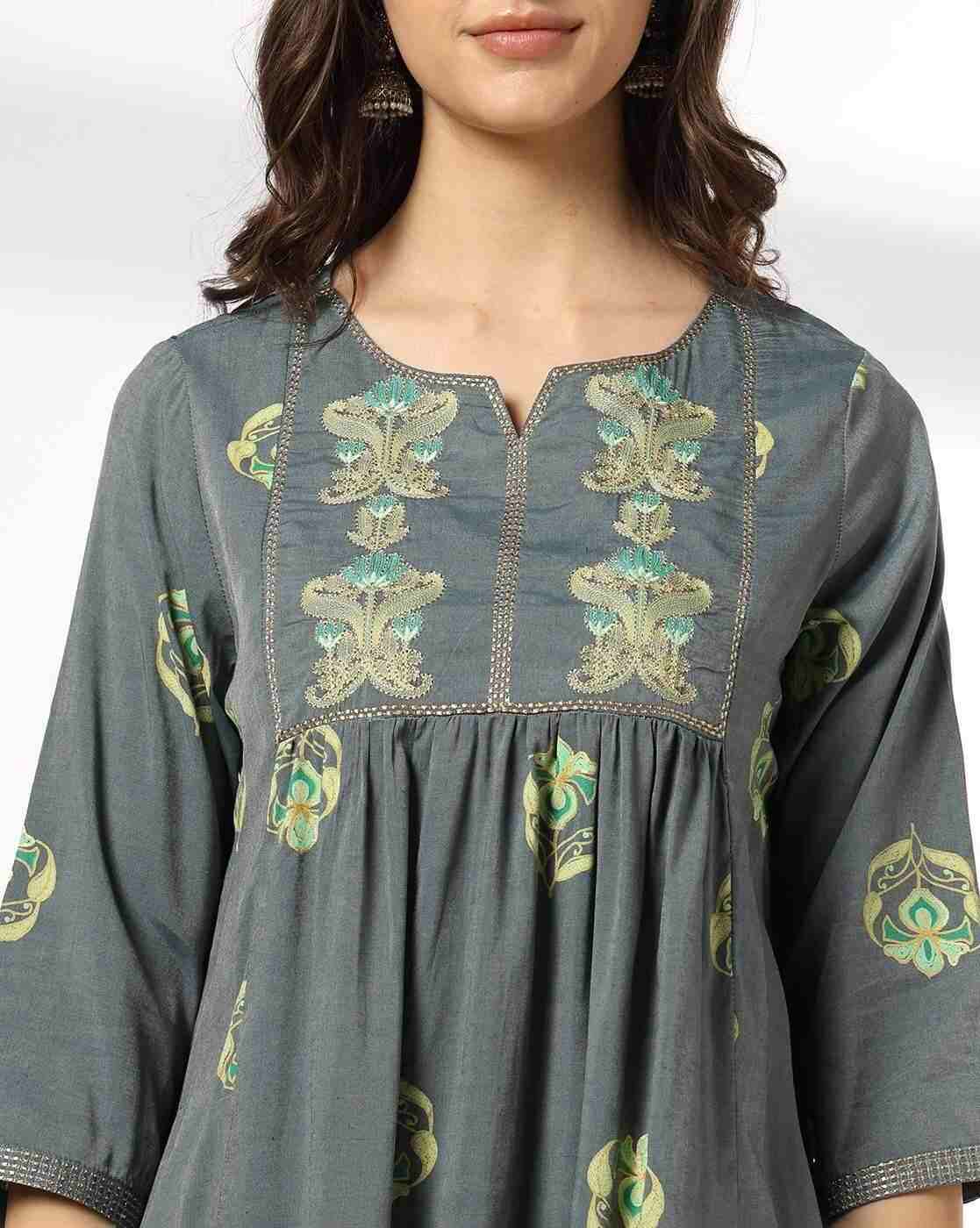 SIYAHI | Women Embroidered Flared Kurta with Insert Pocket|4