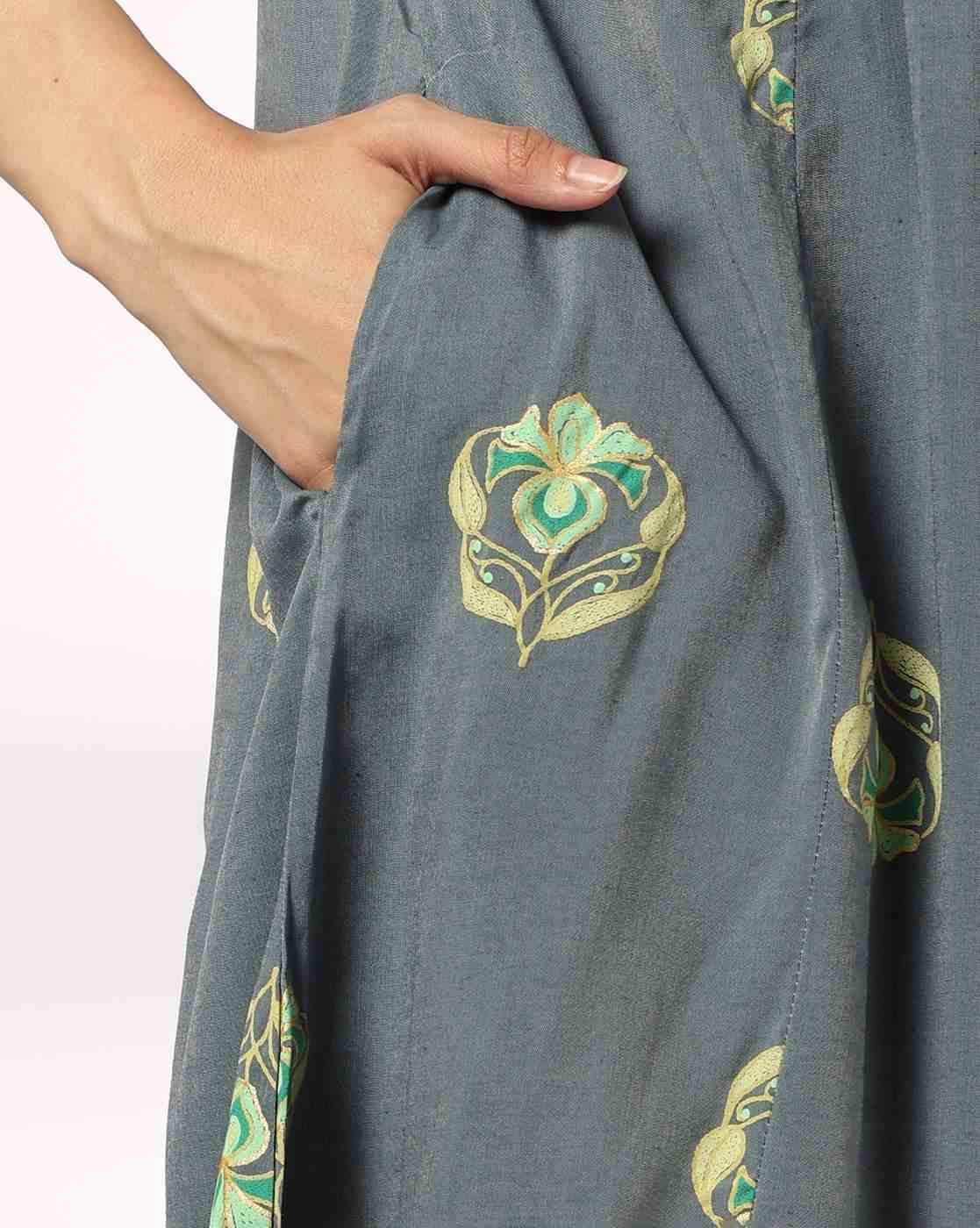 SIYAHI | Women Embroidered Flared Kurta with Insert Pocket|5