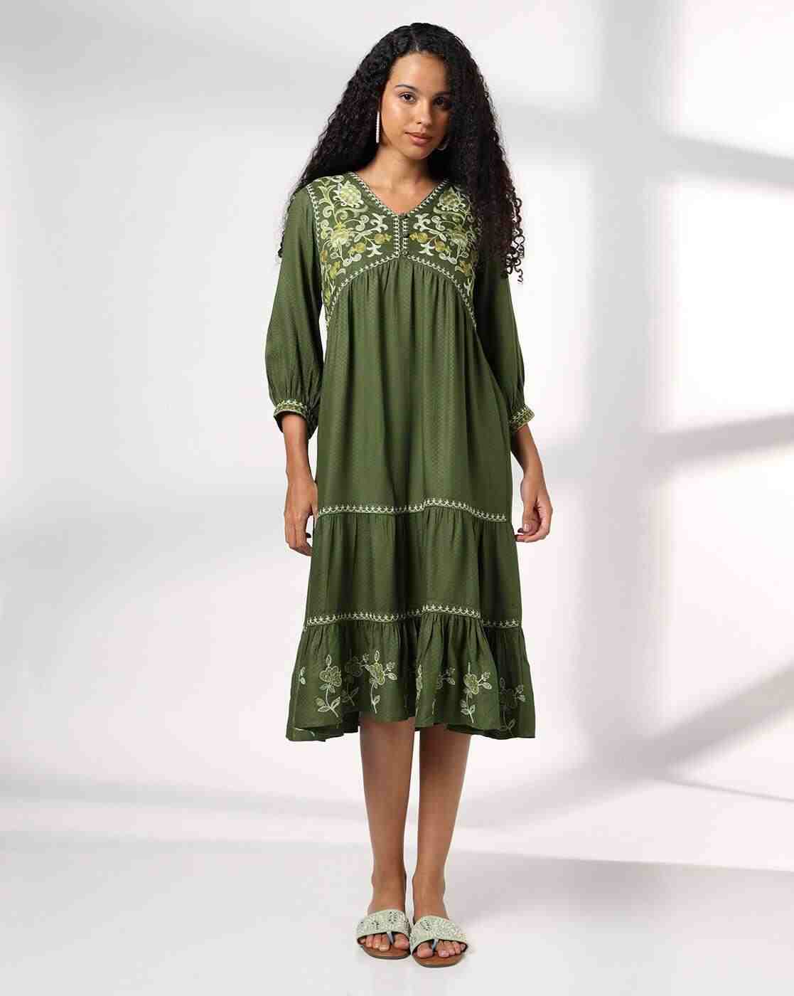 SIYAHI | Women Embroidered V-Neck Tiered Dress|5